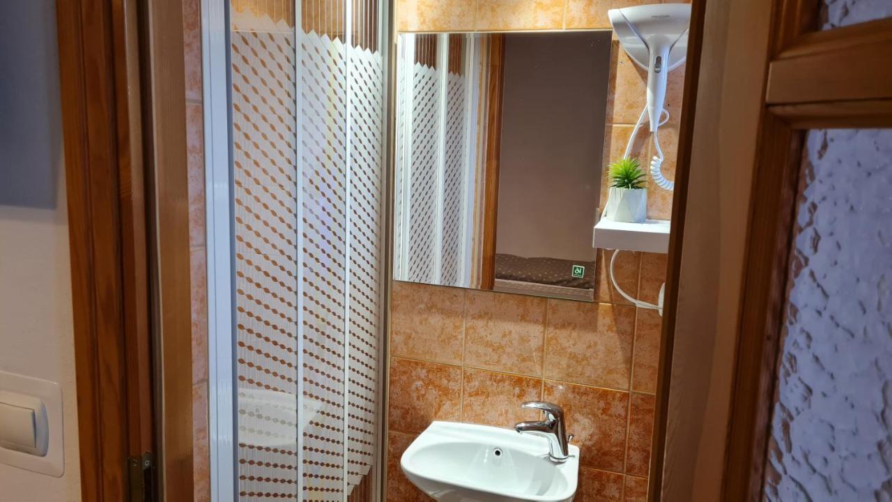 Pokoje Goscinne Betka Murzasichle Esterno foto
